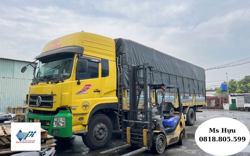 Xe tải chở hàng từ Thái Nguyên đi Đà Nẵng