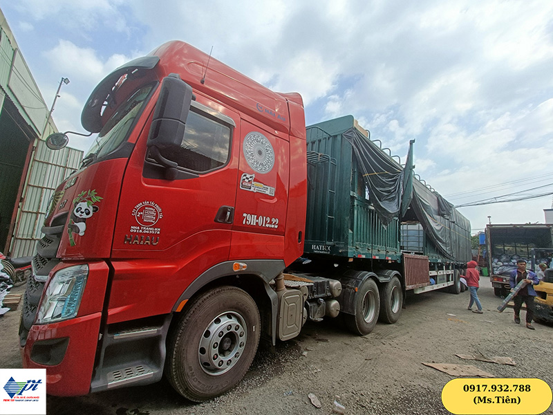 Xe tải vận chuyển hàng đi Nha Trang tại Phước Tấn